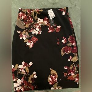 Brand New Le Chateau Floral Skirt size 4